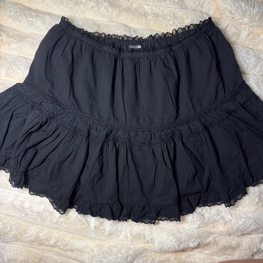 Fashion Nova Ruffle Lace Skirt 2X - Black